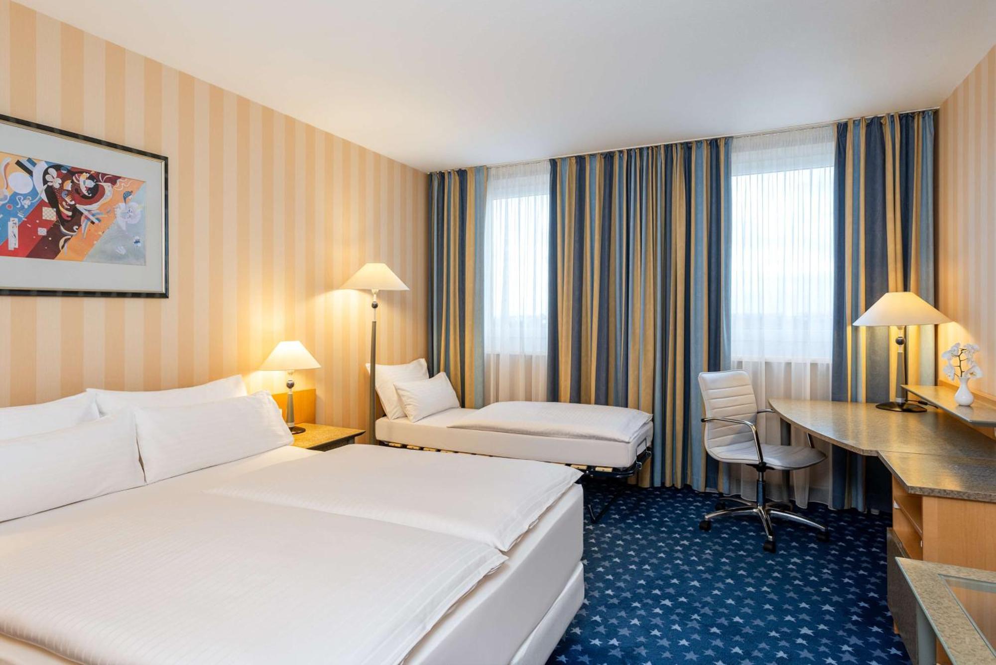 Hotel Nh Danube Viena