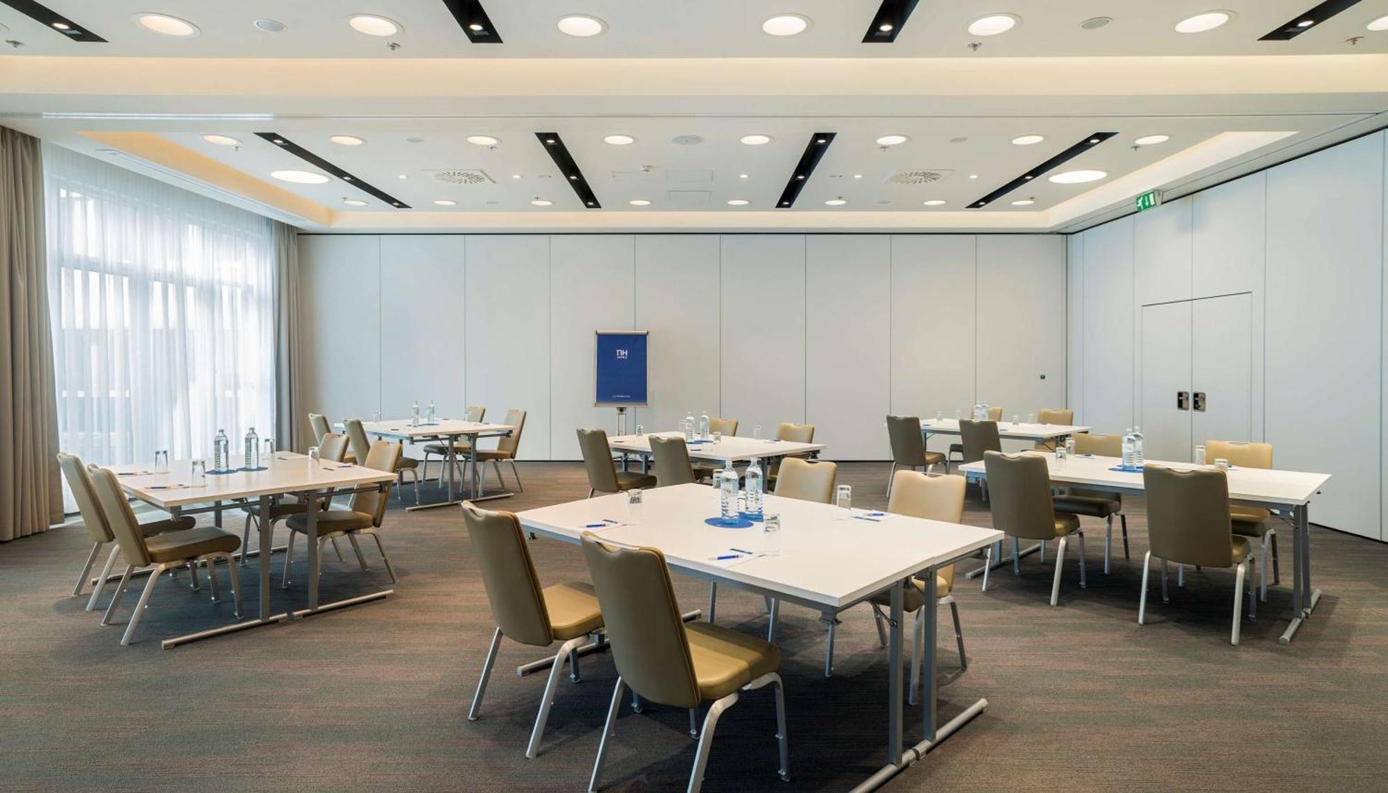 Nh Danube Hotel Viena